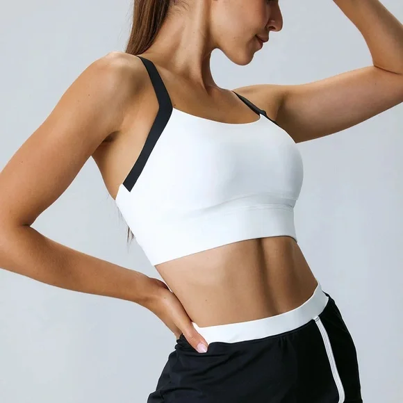 Berlook Activewear White Contrast Strap Sports Bra - High Support - Picture 5 of 8